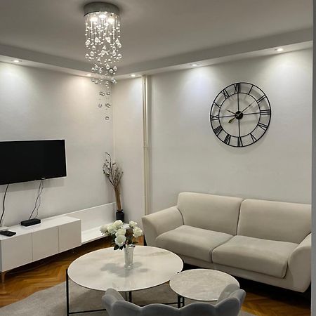 Ruby Luxury Central Apartment Скопие Екстериор снимка