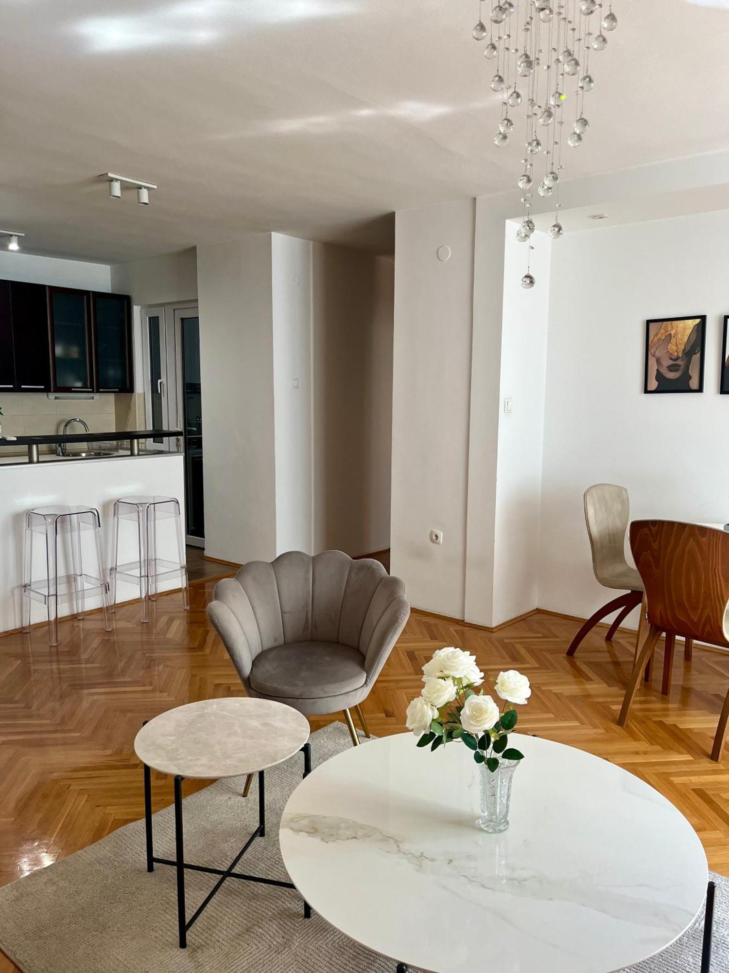 Ruby Luxury Central Apartment Скопие Екстериор снимка